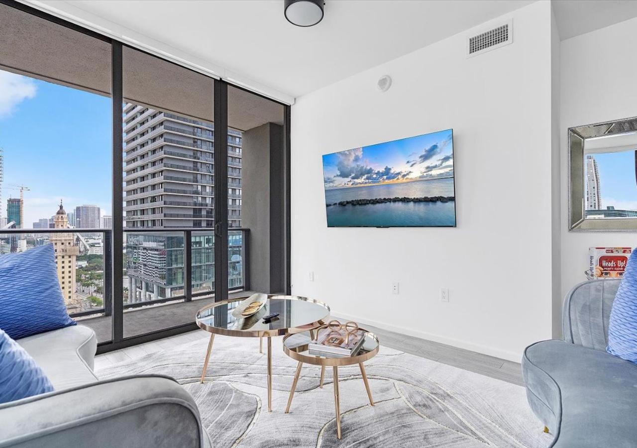 X-lounge Ii - Highrise In The Heart Of Downtown With Rooftop Pool & Skyline Views Apartamento *